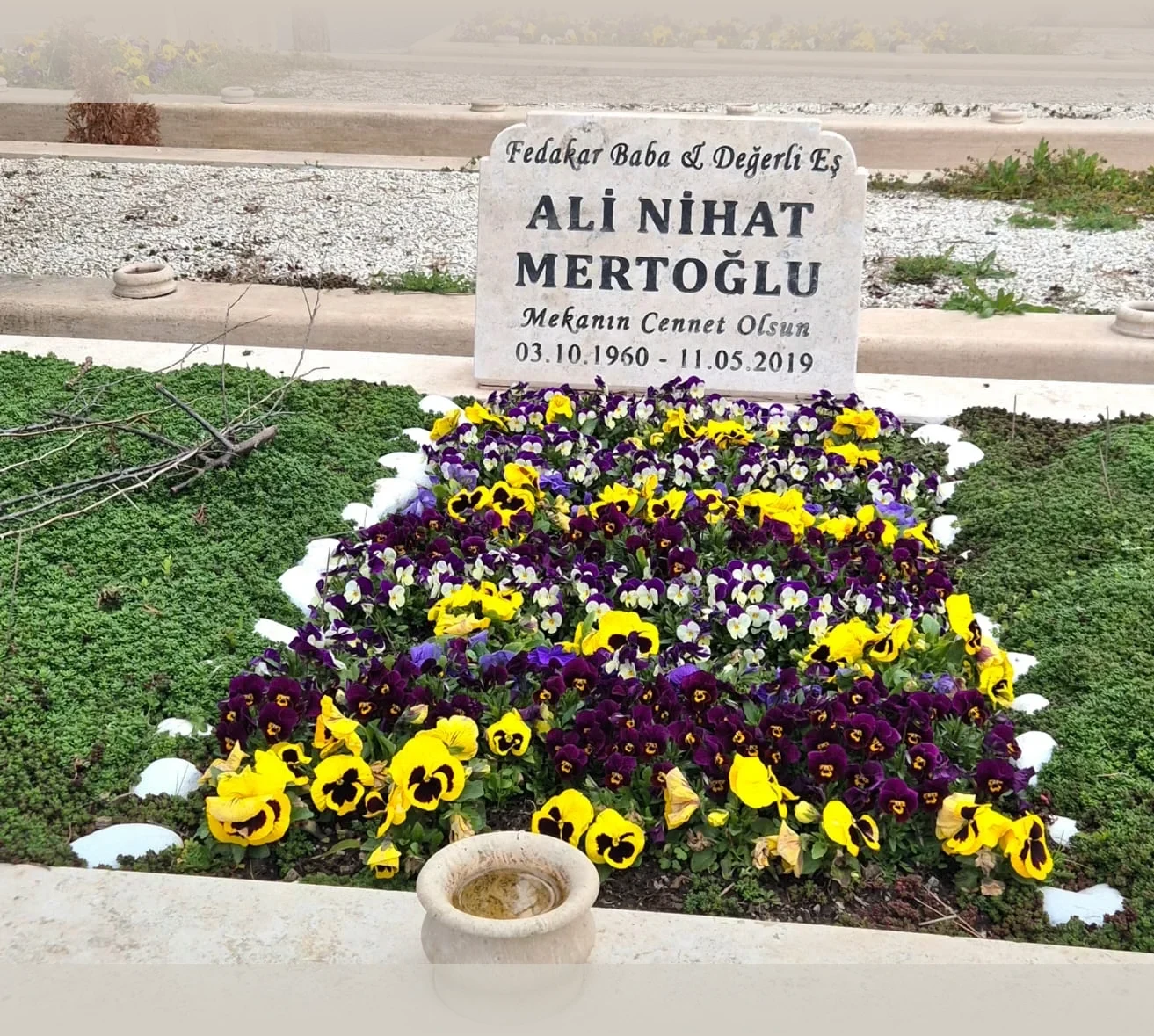 Karşıyaka Mezarlığı Mezar Yapım Rehberi